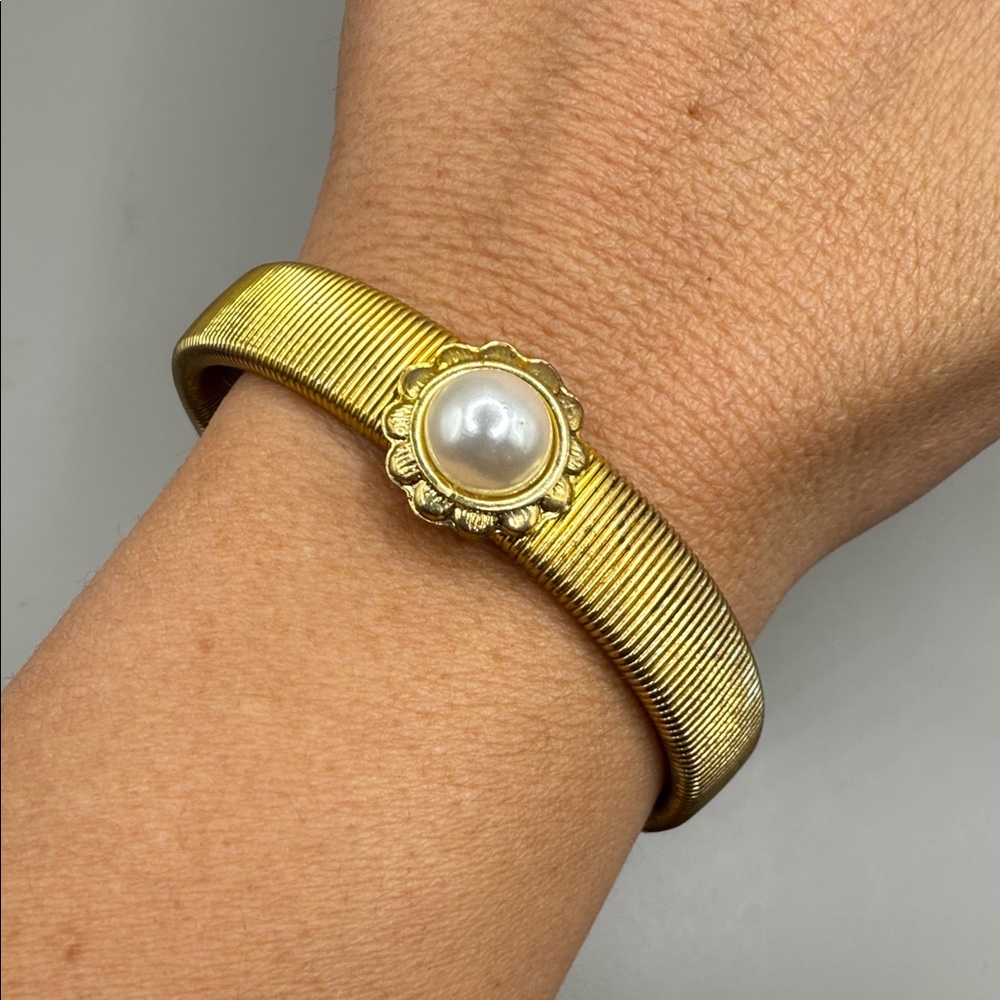 Vintage Gold Tone Bracelet Faux Pearl Accent Bangle Cuff Statement Bracelet